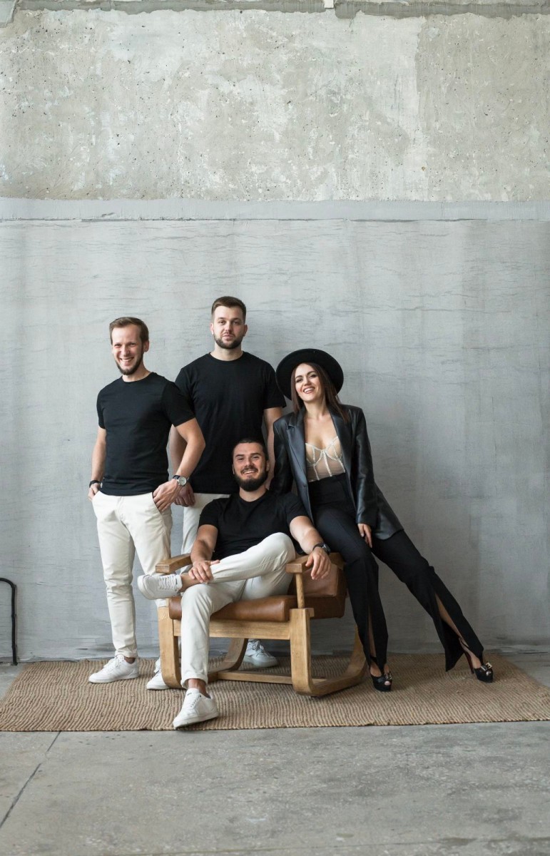 Кавер гурт Energy Band виступає на корпоративі в Києві з українськими та світовими хітами в авторських аранжуваннях