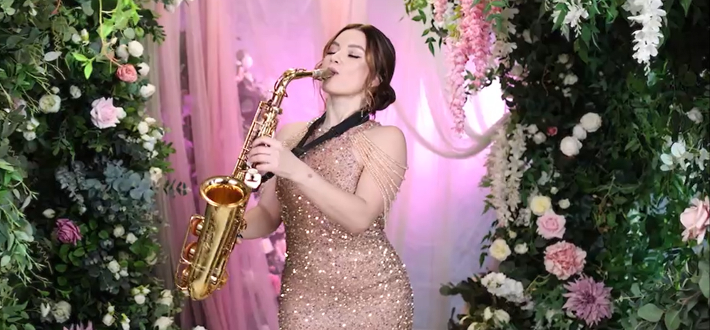 IVA SAX и музыканты создают атмосферу disco party на корпоративе в Киеве